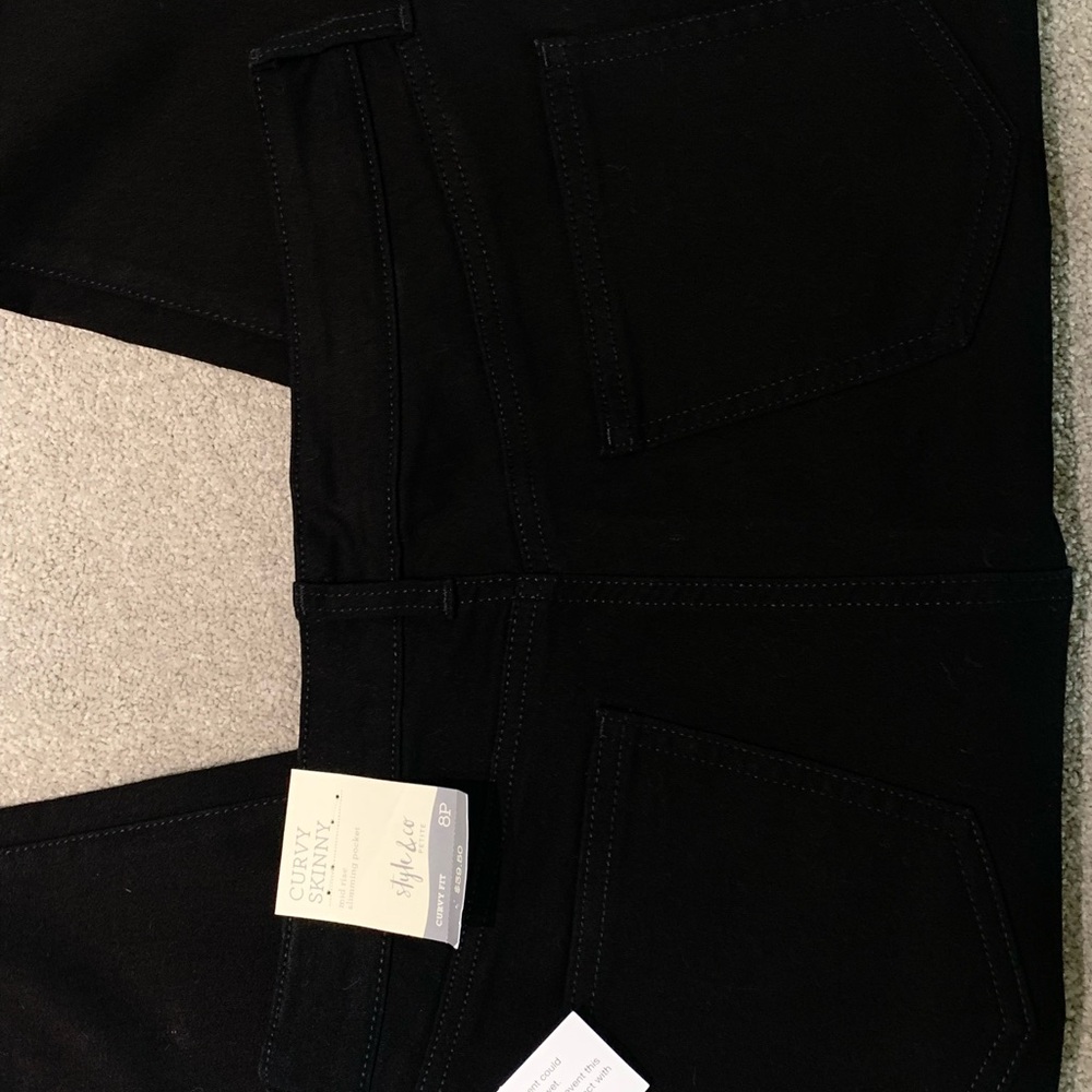 Style & Co Petite Jeans Size 8P Color: Black Rinse - Picture 2 of 8